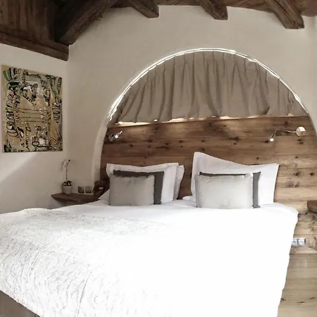 Val D Isere Chalet Sleeps 8 Wifi Chalet