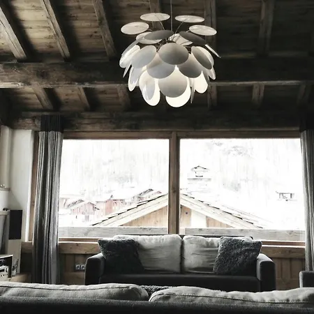 Val D Isere Chalet Sleeps 8 Wifi Chalet